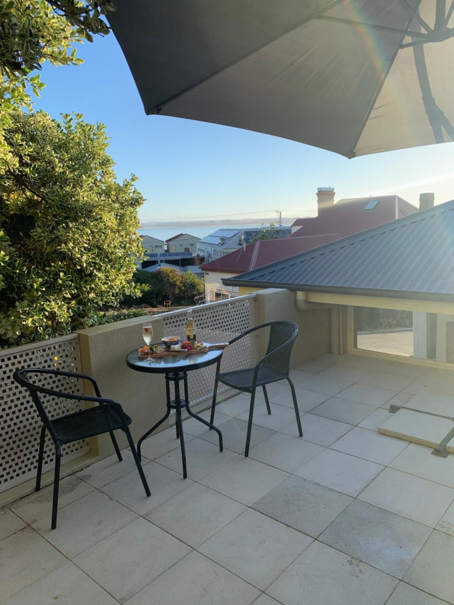 On The Terrace Stanley Apartment Bagian luar foto